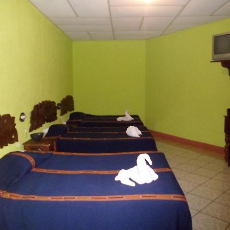 Hoteles Kakchiquel Panajachel Buitenkant foto