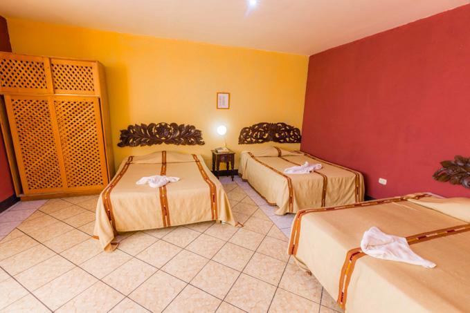 Hoteles Kakchiquel Panajachel Buitenkant foto